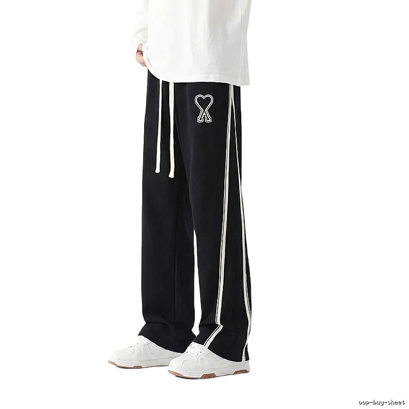 AMI fleece-lined warm black sweatpants