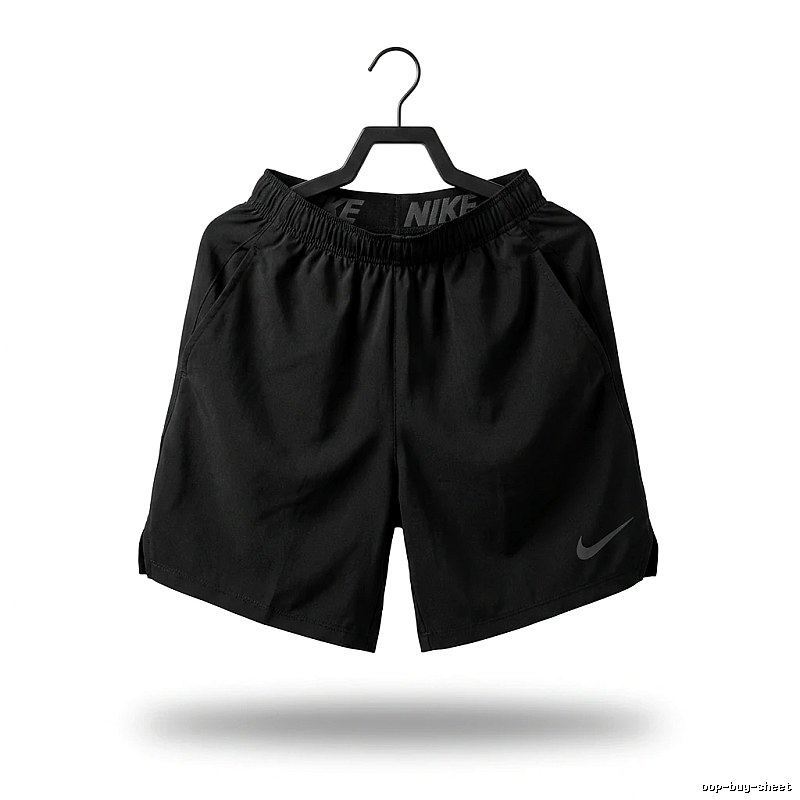 Nike sporty black shorts