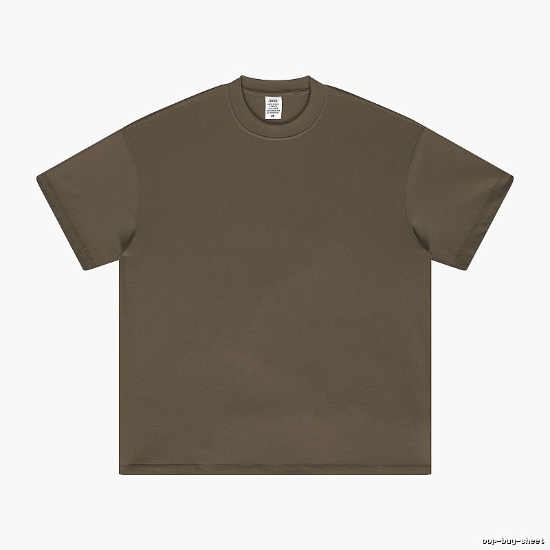 Resort Plain white T-shirt Minimal White Short for Travel Looks
