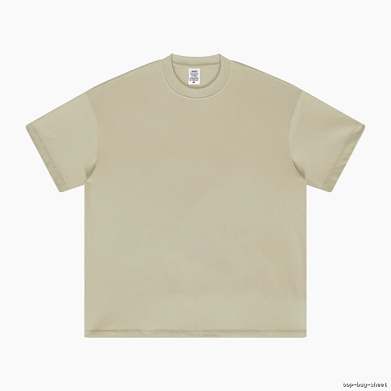 Travel Plain white T-shirt Minimal White Short with Modern Look